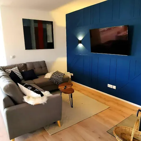 Appartement Moderne Mit Designbad