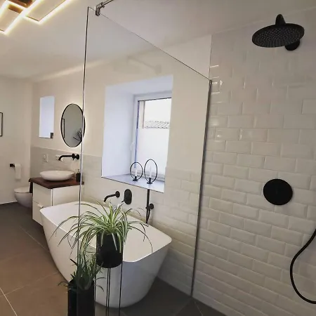 Moderne Mit Designbad Apartmán Petting